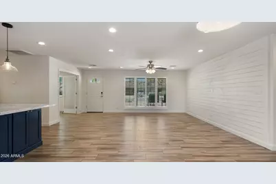 2255 E Piestewa Peak Drive, Phoenix, AZ 85016 - Photo 4