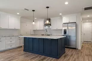 2255 E Piestewa Peak Dr, Phoenix, AZ 85016 - Photo 8