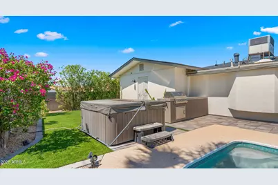 2255 E Piestewa Peak Drive, Phoenix, AZ 85016 - Photo 28