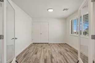 2255 E Piestewa Peak Dr, Phoenix, AZ 85016 - Photo 12