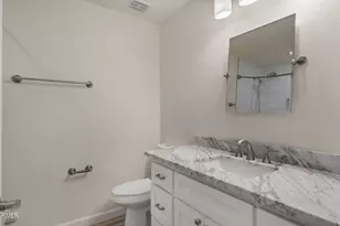 2255 E Piestewa Peak Dr, Phoenix, AZ 85016 - Photo 16