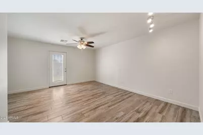 2255 E Piestewa Peak Drive, Phoenix, AZ 85016 - Photo 18
