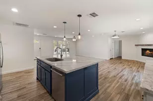2255 E Piestewa Peak Dr, Phoenix, AZ 85016 - Photo 10