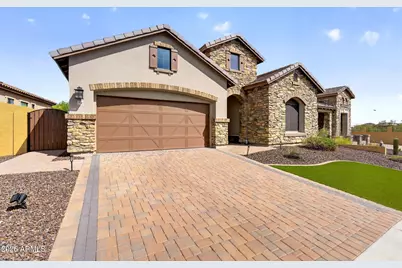2047 N Canelo Hills, Mesa, AZ 85207 - Photo 2