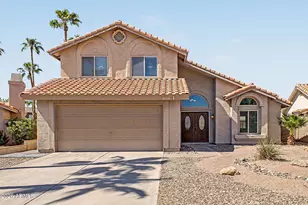 4224 E Amberwood Dr, Phoenix, AZ 85048 - Photo 2