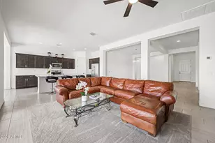 2766 E Cozettas Ct, Gilbert, AZ 85298 - Photo 8