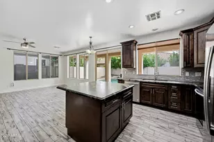 563 E Krista Way, Tempe, AZ 85284 - Photo 10