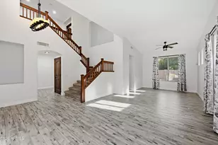 563 E Krista Way, Tempe, AZ 85284 - Photo 1