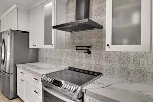 18414 N 104th Ave, Sun City, AZ 85373 - Photo 8