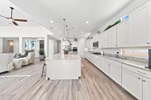 10543 W Electra Ln, Peoria, AZ 85383 - Photo 12