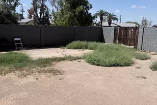 8911 W Monterosa St, Phoenix, AZ 85037 - Photo 10