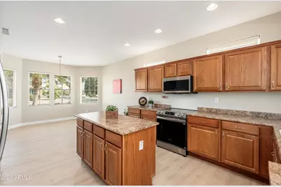 16603 W Stonecreek Court, Surprise, AZ 85387 - Photo 10