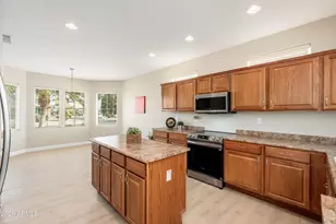 16603 W Stonecreek Ct, Surprise, AZ 85387 - Photo 10
