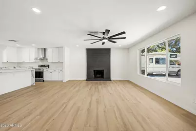 4529 W Berridge Lane, Glendale, AZ 85301 - Photo 6
