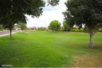 9127 W Minnezona Avenue, Phoenix, AZ 85037 - Photo 40
