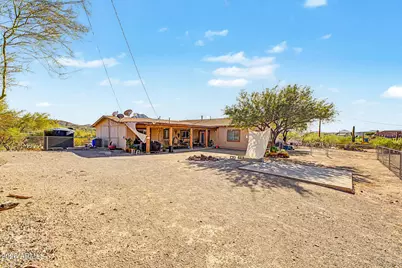 2402 W Roughrider Road, New River, AZ 85087 - Photo 36