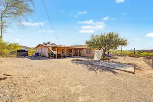 2402 W Roughrider Rd, New River, AZ 85087 - Photo 36