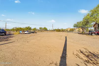 2402 W Roughrider Road, New River, AZ 85087 - Photo 38