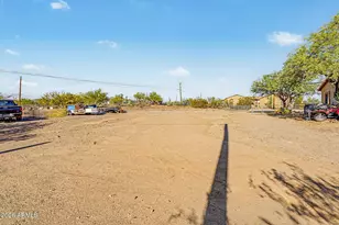 2402 W Roughrider Rd, New River, AZ 85087 - Photo 38
