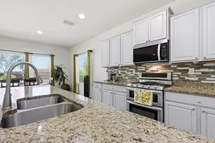 1105 W Spur Dr, Phoenix, AZ 85085 - Photo 18