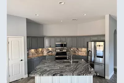 27824 N 256th Avenue, Wittmann, AZ 85361 - Photo 8