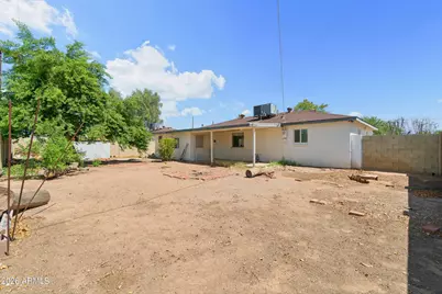 5624 N 30th Drive, Phoenix, AZ 85017 - Photo 18