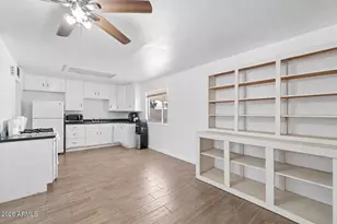 5624 N 30th Dr, Phoenix, AZ 85017 - Photo 8