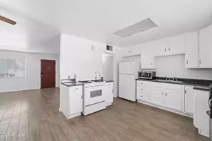 5624 N 30th Dr, Phoenix, AZ 85017 - Photo 10