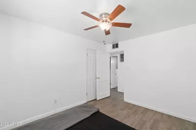5624 N 30th Drive, Phoenix, AZ 85017 - Photo 12