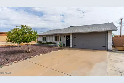 10835 N 114th Drive, Youngtown, AZ 85363 - Photo 18