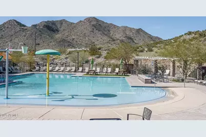 21373 W Roanoke Avenue, Buckeye, AZ 85396 - Photo 10