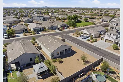 30754 W Picadilly Road, Buckeye, AZ 85396 - Photo 4