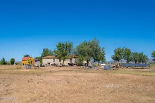 2575 W Annie Rd, Paulden, AZ 86334 - Photo 32