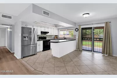 12036 N 41st Drive, Phoenix, AZ 85029 - Photo 6