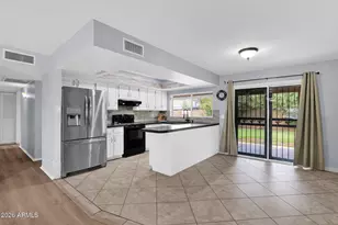 12036 N 41st Dr, Phoenix, AZ 85029 - Photo 6