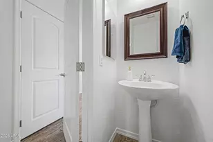 3345 E Pinchot Ave, Phoenix, AZ 85018 - Photo 14