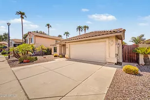 19020 N 73rd Ln, Glendale, AZ 85308 - Photo 2