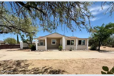 23895 W Cannon Drive, Congress, AZ 85332 - Photo 2