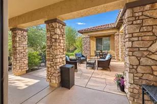 1522 W Horsetail Trail, Phoenix, AZ 85085 - Photo 2