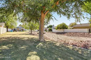 130 E Campo Bello Dr, Phoenix, AZ 85022 - Photo 28