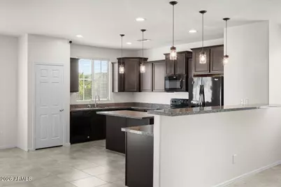 11795 W Davis Lane, Avondale, AZ 85323 - Photo 2
