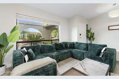 2331 E Sunnyside Drive, Phoenix, AZ 85028 - Photo 8