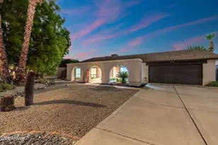 2331 E Sunnyside Dr, Phoenix, AZ 85028 - Photo 46