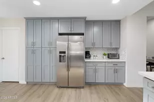 2331 E Sunnyside Dr, Phoenix, AZ 85028 - Photo 16