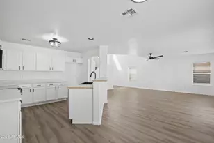 21996 W Solano Dr, Buckeye, AZ 85326 - Photo 4