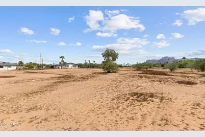970 W Roosevelt Street #2, Apache Junction, AZ 85119 - Photo 12