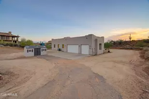 829 E Steinbeck Dr, Phoenix, AZ 85086 - Photo 36