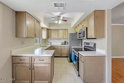 4444 E Paradise Village Parkway N #201, Phoenix, AZ 85032 - Photo 4