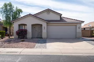 9014 S 10th St, Phoenix, AZ 85042 - Photo 1