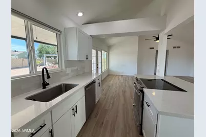 4528 W Kristal Way, Glendale, AZ 85308 - Photo 14